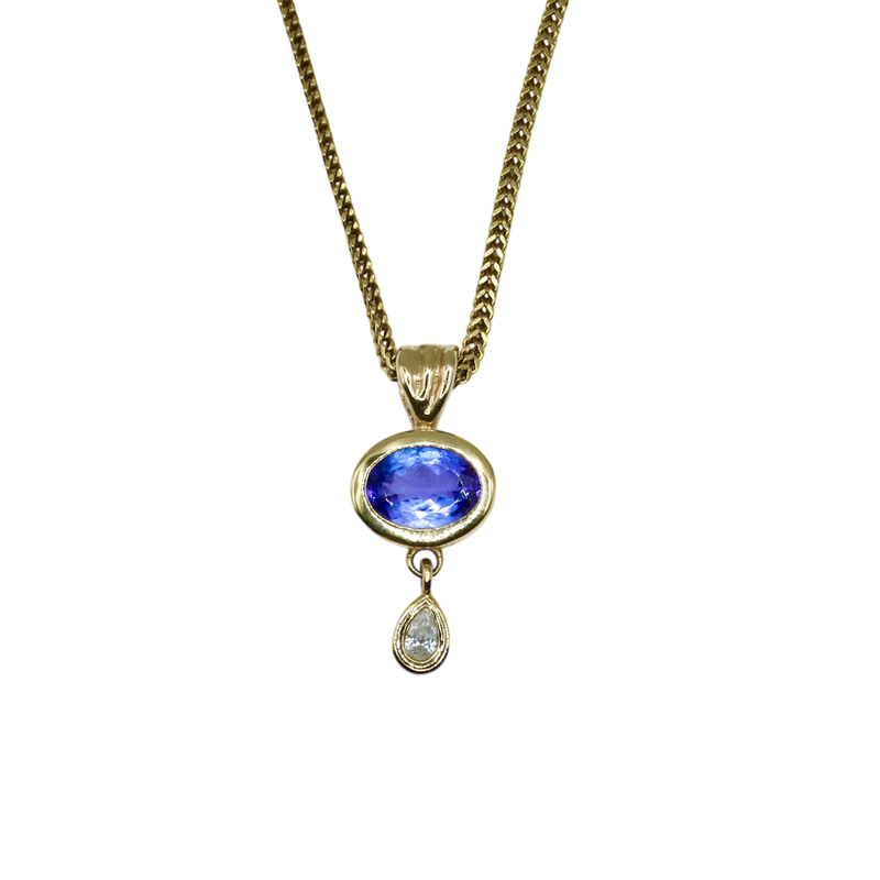 Alma Necklace
